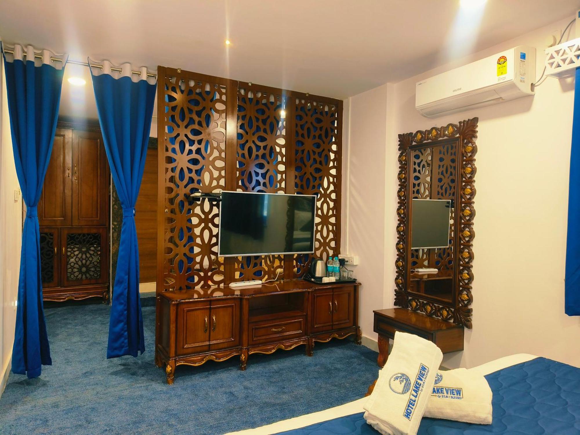 Hotel Lake View Airport Zone Hyderabad Exterior photo